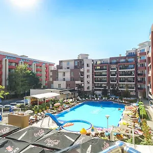 Admiral Plaza Aparthotel